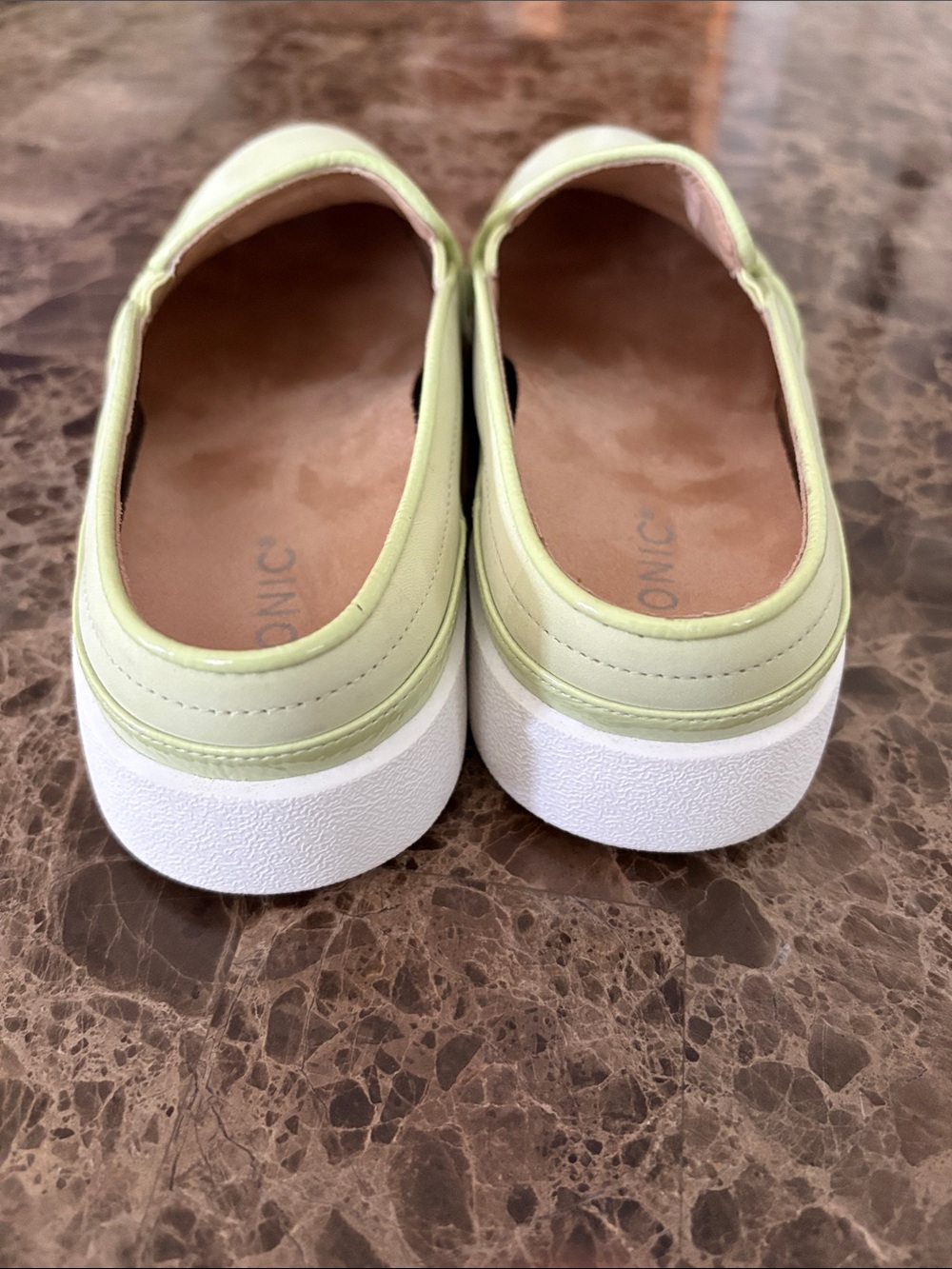 Vionic- “Effortless” backless sneaker - spring green - LIKE NEW! - Picture 5 of 6
